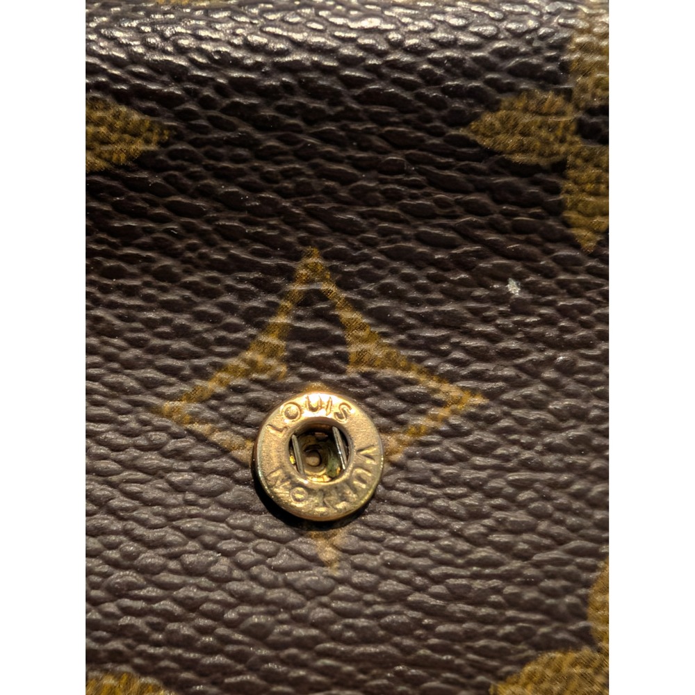 Authentic Louis Vuitton 6 key case holder comes with COA - Picture 11 of 11